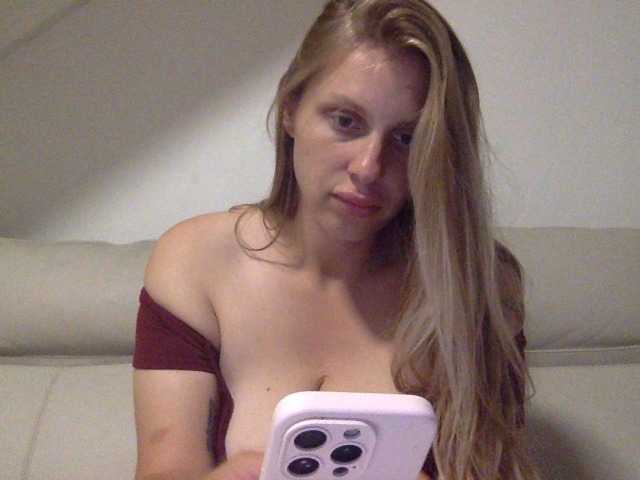 प्रसारण स्क्रीनशॉट Elisablonde