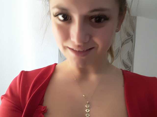 प्रोफ़ाइल की तस्वीर Ella31