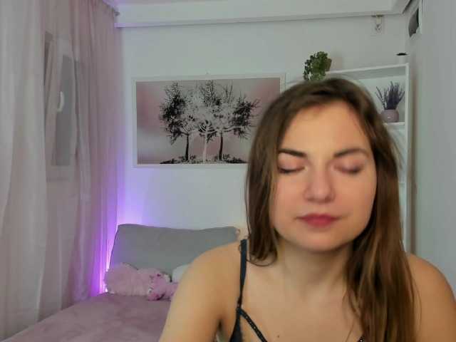 प्रसारण स्क्रीनशॉट EllaNice