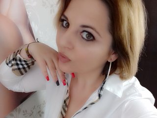 प्रोफ़ाइल की तस्वीर EllaSwan