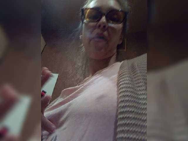 प्रसारण स्क्रीनशॉट EllenLaAngel