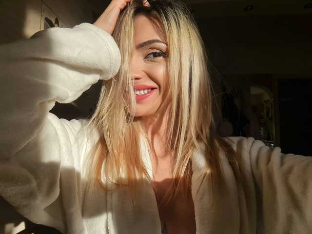 प्रोफ़ाइल की तस्वीर EllyAniston