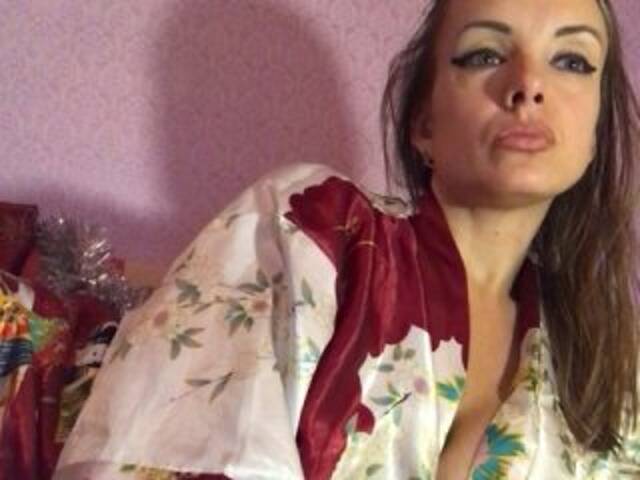 प्रसारण स्क्रीनशॉट ElyaElya