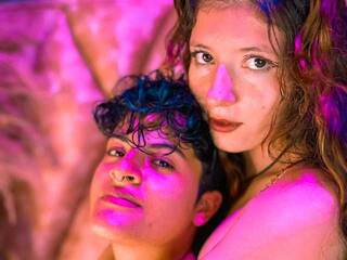 कामुक वीडियो चैट MiaAndAlex