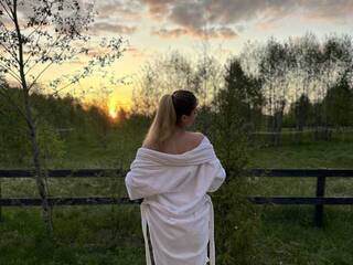 कामुक वीडियो चैट Emaleena