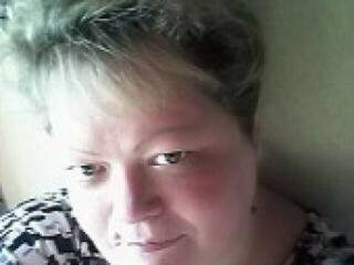 कामुक वीडियो चैट emelirai