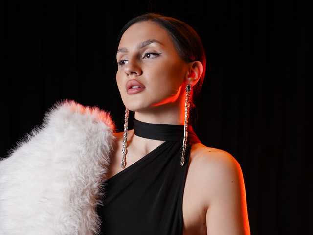 प्रोफ़ाइल की तस्वीर EmiliaBeynard