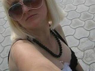 कामुक वीडियो चैट emilianna