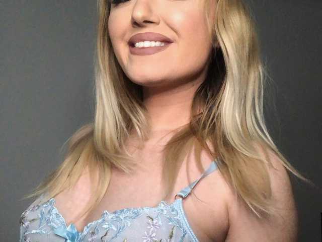 प्रोफ़ाइल की तस्वीर emilymoore_
