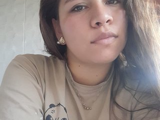 कामुक वीडियो चैट emily-bigboobs