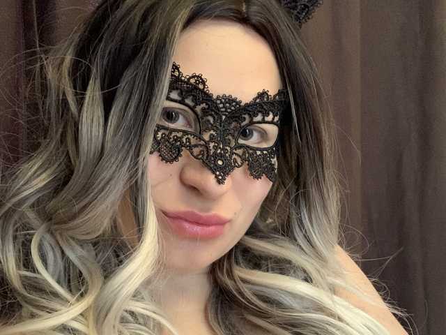 प्रोफ़ाइल की तस्वीर Emily777
