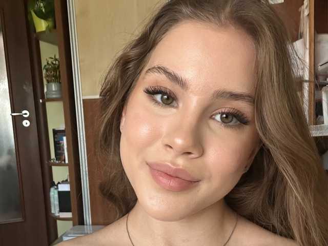 प्रोफ़ाइल की तस्वीर EmilyBlake
