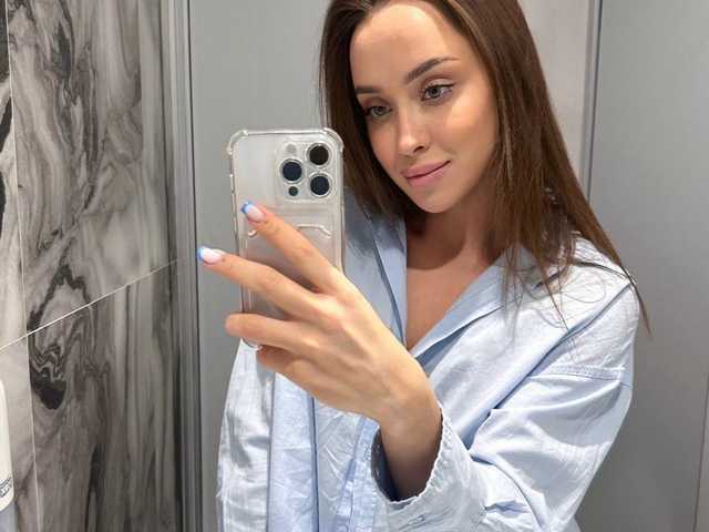 प्रोफ़ाइल की तस्वीर EmilyBrix