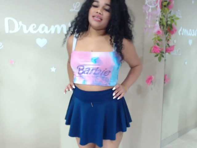 तस्वीरें EmilyDawson ♥IM BACK GUYS♥ IM ON FIRE AND HORNY! Would you like to see me how I play with my big toy? at goal ♥599