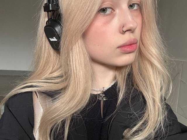 प्रोफ़ाइल की तस्वीर EmilyFlowers