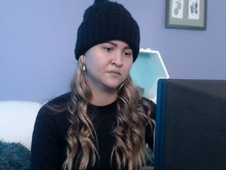 प्रसारण स्क्रीनशॉट emilyjonesx