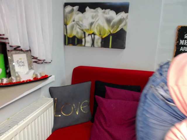 प्रसारण स्क्रीनशॉट EmilyQueen