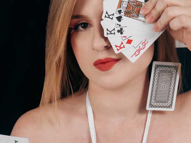 प्रोफ़ाइल की तस्वीर Emma-Blonde