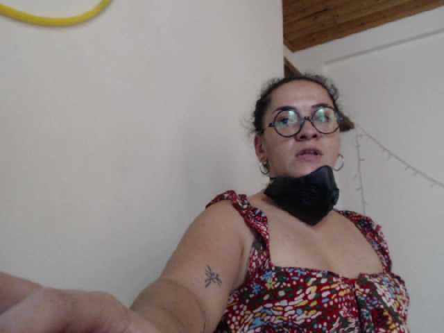 प्रसारण स्क्रीनशॉट EmmaCharlotte