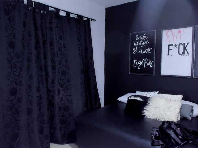 प्रसारण स्क्रीनशॉट EmmaCole