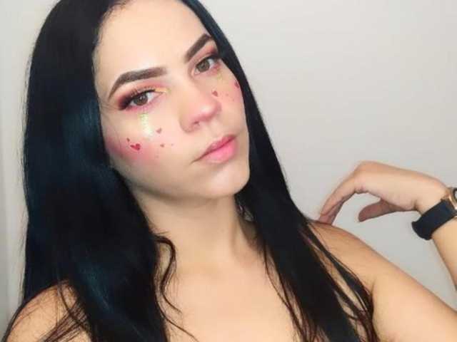 प्रोफ़ाइल की तस्वीर EmmaFoxx1