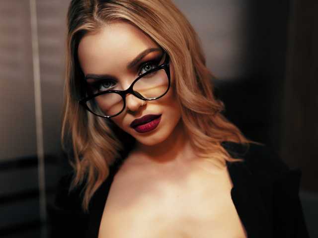 प्रोफ़ाइल की तस्वीर EmmaGold
