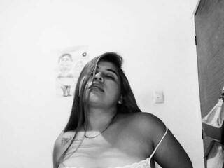 कामुक वीडियो चैट EmmaOrange