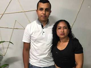 कामुक वीडियो चैट EMYLY-LIAM