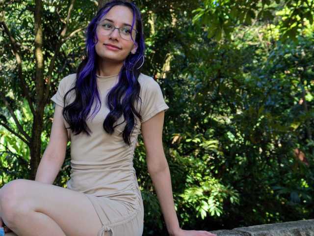 प्रोफ़ाइल की तस्वीर fanny-cutee