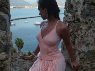 प्रोफ़ाइल की तस्वीर Camilla_Benz