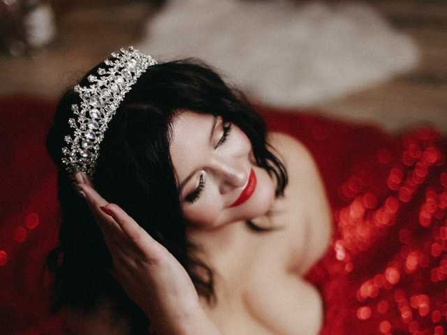 प्रोफ़ाइल की तस्वीर flirtlola