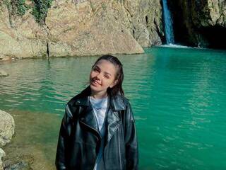 कामुक वीडियो चैट Flora-69