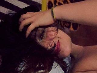 कामुक वीडियो चैट Flora-med