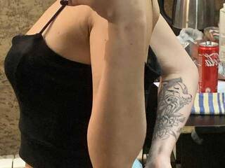 कामुक वीडियो चैट FollowMe069