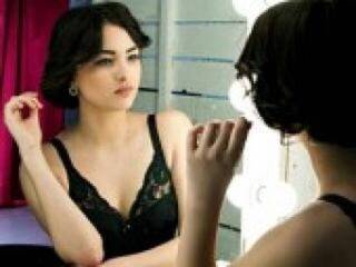 कामुक वीडियो चैट foxsexyyy