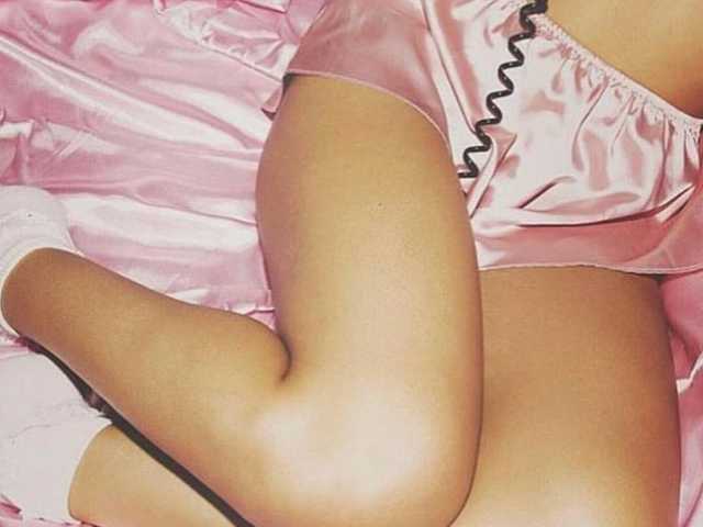 प्रोफ़ाइल की तस्वीर FoxyCorona