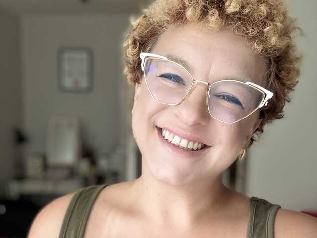 प्रोफ़ाइल की तस्वीर FrancesLovely