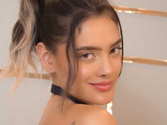 प्रोफ़ाइल की तस्वीर GabrielaCox