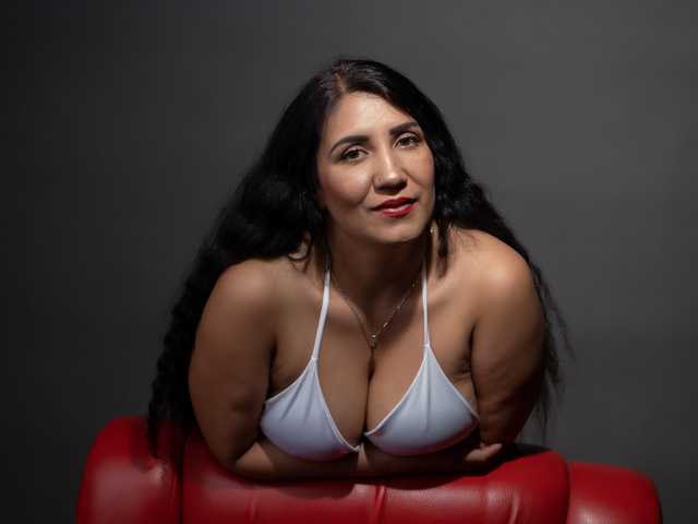 प्रोफ़ाइल की तस्वीर GiaFox