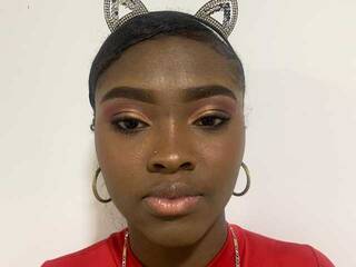 कामुक वीडियो चैट GirlQueen