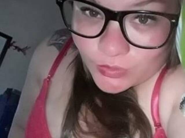 प्रोफ़ाइल की तस्वीर giselhot24