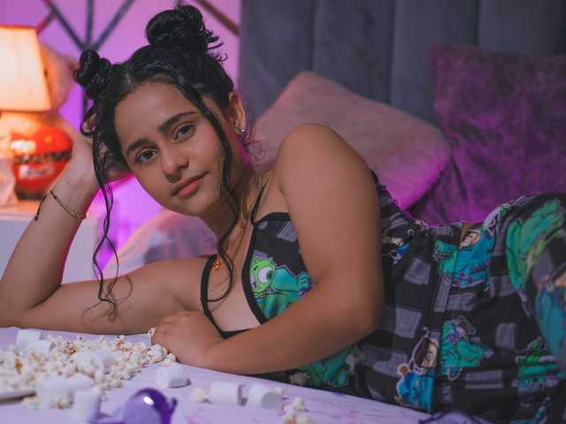 प्रोफ़ाइल की तस्वीर Giselle-Roldan