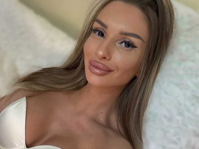 प्रोफ़ाइल की तस्वीर GoldPussy69
