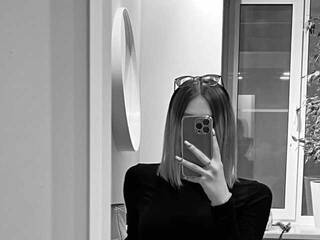 कामुक वीडियो चैट guliiilovee