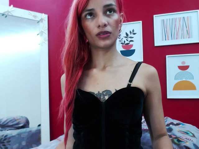 प्रसारण स्क्रीनशॉट HaileyRed