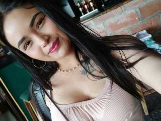 कामुक वीडियो चैट Halana-smith