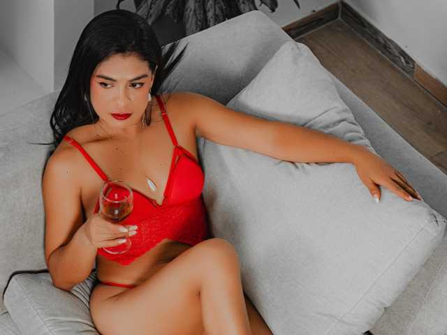 प्रोफ़ाइल की तस्वीर hannah-gray