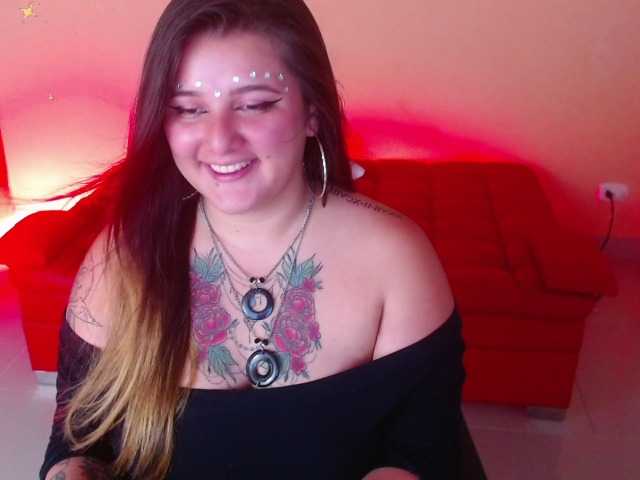 तस्वीरें wildhanna Hello, can I be your good girl?♥ #bigboobs #submissive #squirt #teen #tattoo