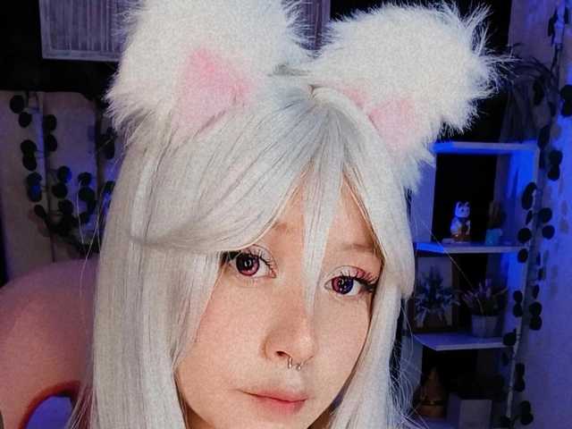 प्रोफ़ाइल की तस्वीर hellenbunnyx