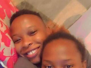 कामुक वीडियो चैट Hippies02